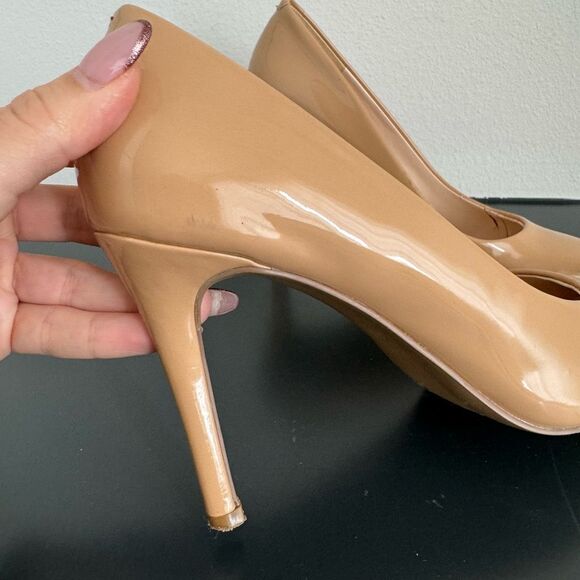 $5/$35 Nine West Patent Leather Nude Tan Pump Career Office Wear Size 6 Almond - Picture 2 of 15